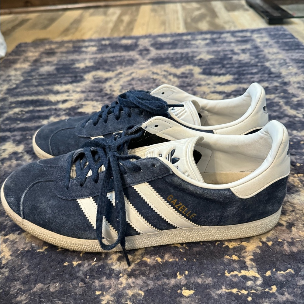 Men’s adidas gazelle size 9.5
